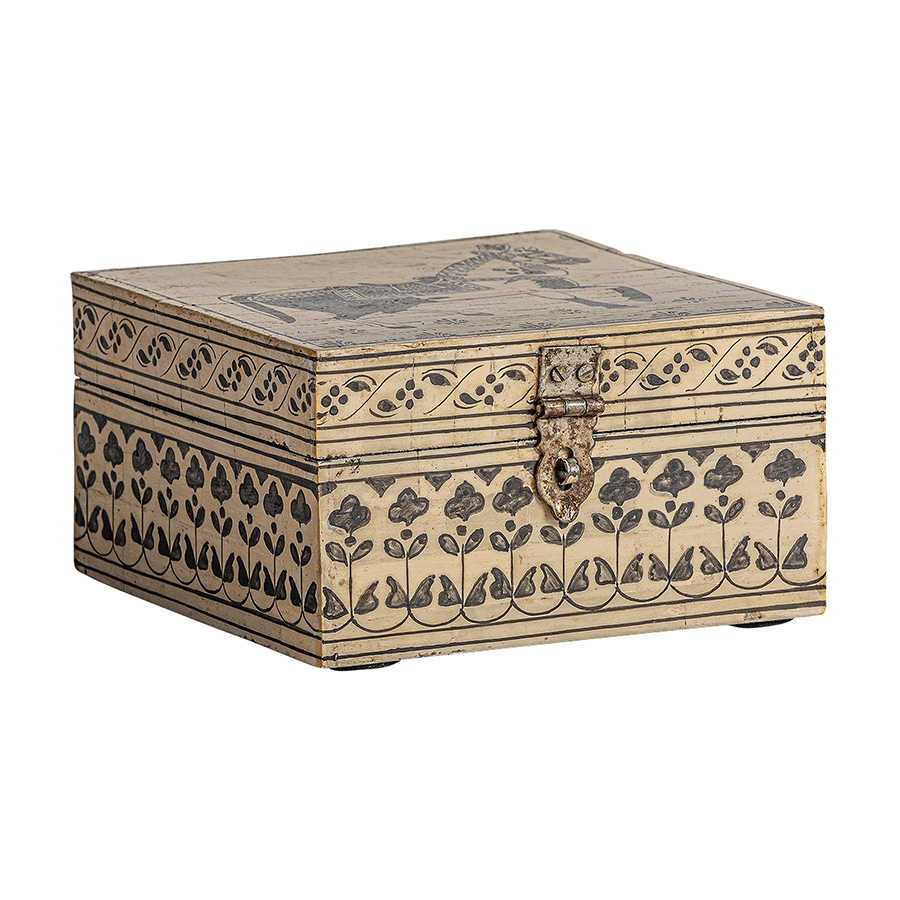 Caja cuadrada neal