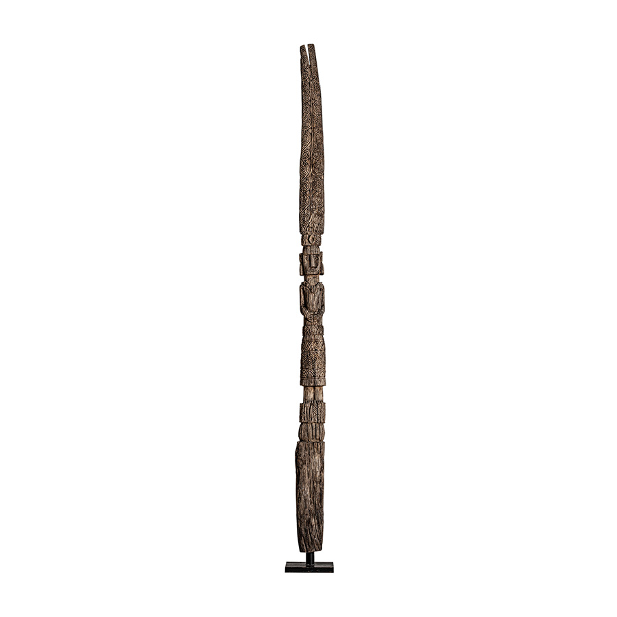 Escultura pie