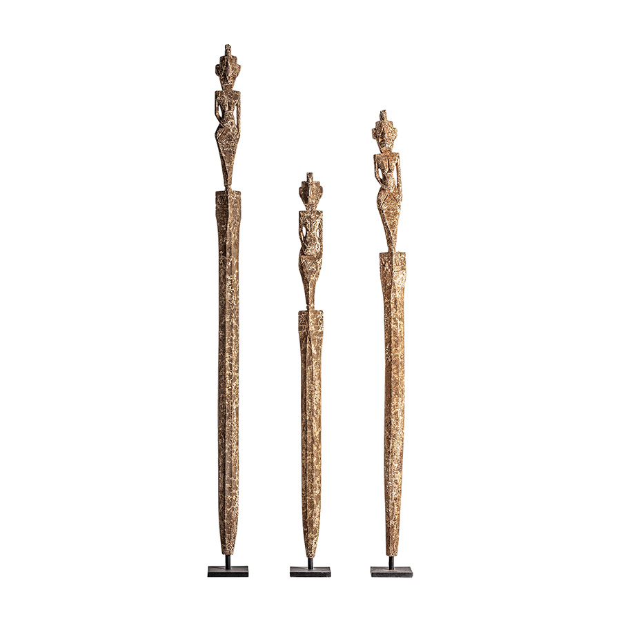 Escultura pie j/3