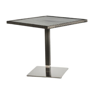 de estilo contemporáneo. Fabricado en aluminio