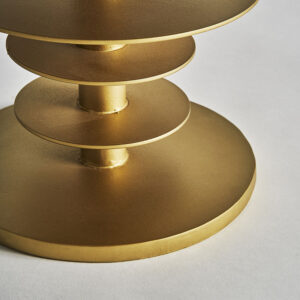 en color oro. Producto desmontable.