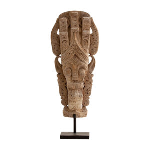 Figura decorativa máscara en color marrón envejecido de estilo étnico. Fabricado en madera combinado con hierro.