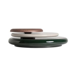 Mesa de centro Hrob de estilo contemporáneo fabricado en madera dm en color marrón con acabado mate combinado con madera contrachapada en color blanco roto con acabado lacado en color verde con acabado lacado. Producto extensible.