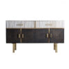 Aparador glees en color marrón oro de estilo art deco. Fabricado en madera de mango combinado con hierro y latón. Producto desmontable.