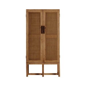 Armario gifhorn de estilo colonial fabricado en madera de olmo en color marrón.