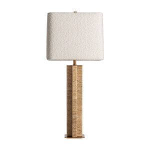 Lámpara de sobremesa de estilo art deco fabricado en travertino en color marrón claro combinado con hierro en color oro y algodón bouclé en color blanco roto. Producto desmontable.