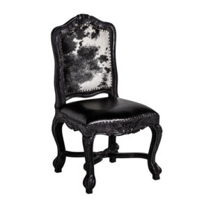 Silla delft de estilo clásico fabricado en madera de mango en color negro combinado con cuero cabra en color blanco y espuma.