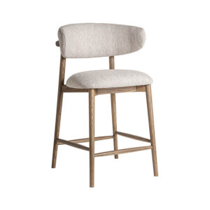 Taburete laires de estilo colonial fabricado en madera de fresno en color marrón combinado con poliéster en color beige.
