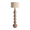 Lámpara de pie Touches de estilo nórdico fabricado en madera de mango en color marrón combinado con yute en color crema. Producto desmontable.