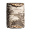 Mesa auxiliar Telti de estilo étnico fabricado en madera petrificada en color marrón con acabado envejecido en color beige.