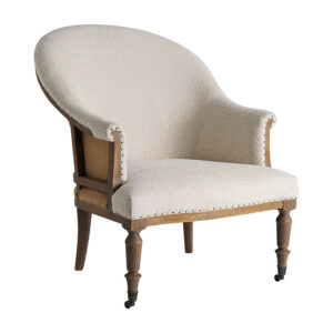 Sillón Ault de estilo clásico fabricado en madera de fresno en color marrón combinado con loneta en color beige y yute.