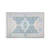 Alfombra elisea de estilo colonial fabricado en pet en color tonos de azul.
