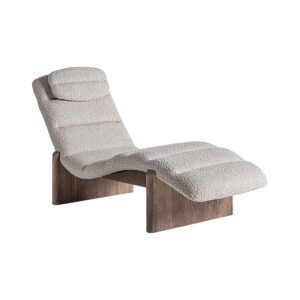 Chaise longue Jacquard de estilo contemporáneo fabricado en madera de olmo en color marrón combinado con poliéster en color beige.