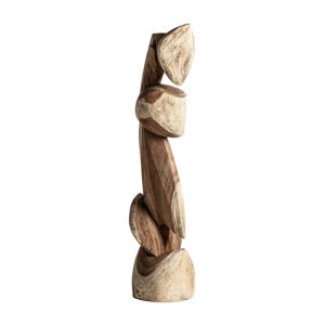 Escultura harper de estilo étnico fabricado en madera de teka en color tonos en marrón con acabado natural.