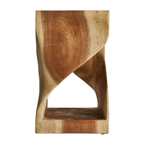 Mesa auxiliar Maun de estilo étnico fabricado en madera de acacia en color marrón.