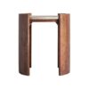 Mesa auxiliar Tivoli de estilo contemporáneo fabricado en travertino en color beige con acabado mate combinado con madera de mango en color marrón. Producto desmontable.