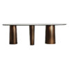 Mesa comedor Laggan de estilo art deco fabricado en acero en color bronce combinado con porcelánico en color blanco. Producto desmontable.