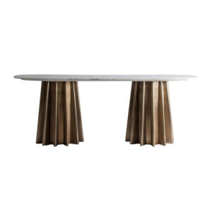 Mesa comedor Lezey de estilo art deco fabricado en mármol en color blanco combinado con acero en color oro. Producto desmontable.