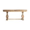 Mesa extensible Berca de estilo clásico fabricado en madera de olmo reciclado en color marrón. Madera proveniente de antiguas puertas por lo que puede haber imperfecciones. . Producto desmontable extensible.