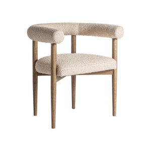 Silla Bullay de estilo art deco fabricado en poliéster en color beige combinado con madera de fresno en color marrón claro.
