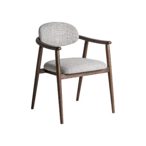 Silla Ternat de estilo contemporáneo fabricado en madera de fresno en color marrón con acabado mate combinado con espuma y poliéster en color gris con acabado jaspeado.