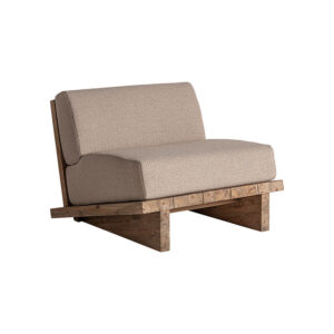 Sillón pure de estilo colonial fabricado en madera de teka reciclada en color marrón con acabado natural combinado con polipropileno reciclado en color beige y espuma. Producto desmontable desenfundable.