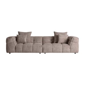 Sofá Barlin de estilo contemporáneo fabricado en madera de alerce en color marrón combinado con poliéster en color marrón y hierro en color negro. Cojines rellenos de pluma de oca mixta. .
